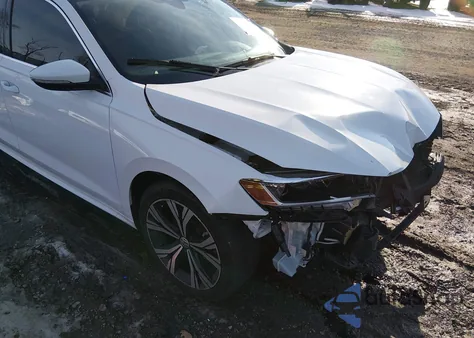 2022 Volkswagen Passat 2.0T Se z USA, uszkodzony, nr VIN 1VWSA7A3XNC005913